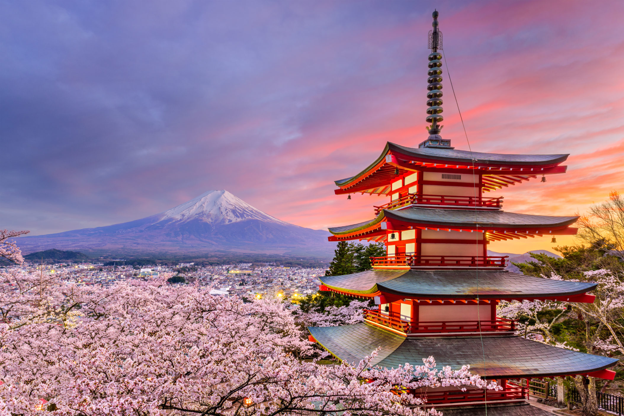 15 Ways Japan Captivates Travelers Beyond Cherry Blossoms