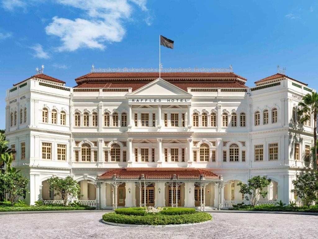 15 Hotels Where Architecture Becomes a Living Museum